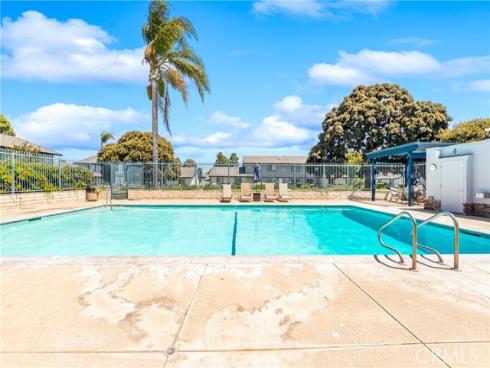 16578  Nube   Lane, Huntington Beach, CA