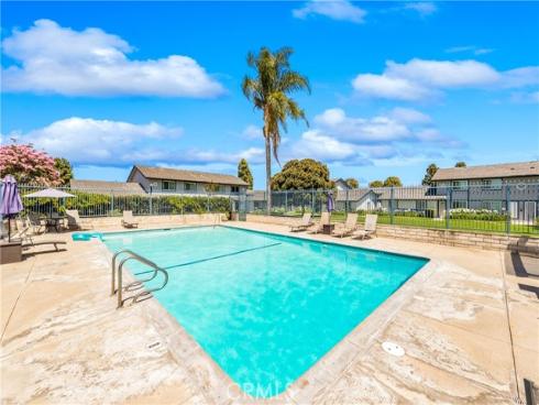 16578  Nube   Lane, Huntington Beach, CA