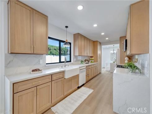 17392 Lido , Huntington Beach, CA
