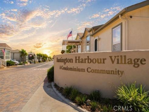 16421  Haiku   Lane, Huntington Beach, CA