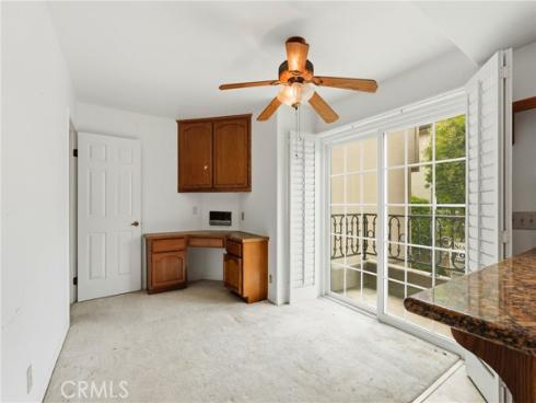 19239 Meadowood Cir , Huntington Beach, CA