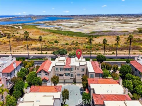 19239 Meadowood Cir , Huntington Beach, CA