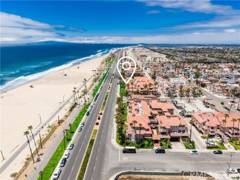 2000 Pacific Coast Hwy 108 , Huntington Beach, CA
