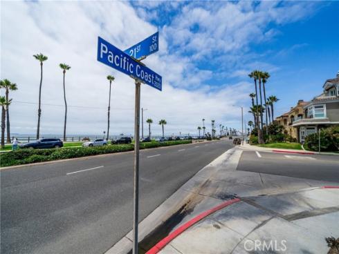 2000 Pacific Coast Hwy 108 , Huntington Beach, CA