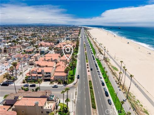 2000 Pacific Coast Hwy 108 , Huntington Beach, CA