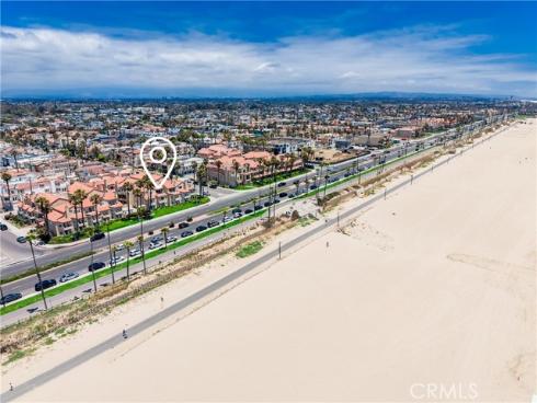 2000 Pacific Coast Hwy 108 , Huntington Beach, CA