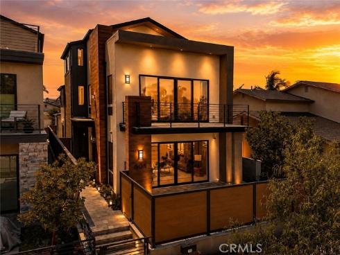 603 Delaware Street, Huntington Beach, CA