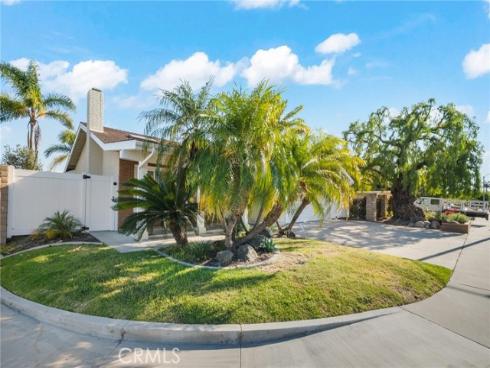 8612 Bayonne , Huntington Beach, CA