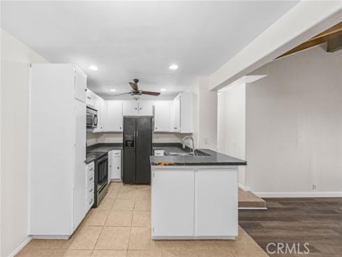 21372 Brookhurst , Huntington Beach, CA