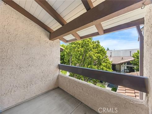 21372 Brookhurst , Huntington Beach, CA