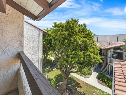 21372 Brookhurst , Huntington Beach, CA
