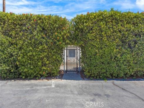 21372 Brookhurst , Huntington Beach, CA