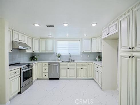 320 7th , Huntington Beach, CA