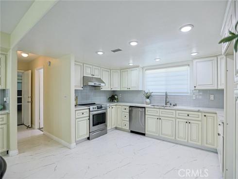 320 7th , Huntington Beach, CA
