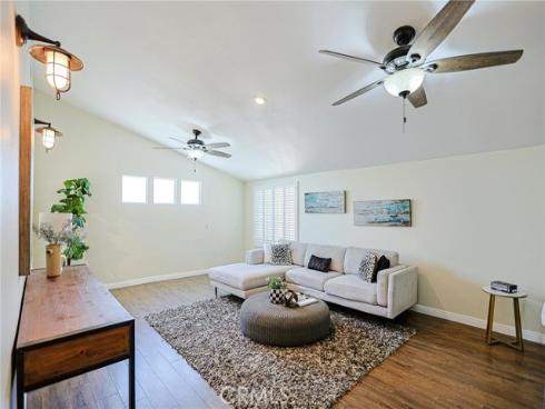 320 7th , Huntington Beach, CA