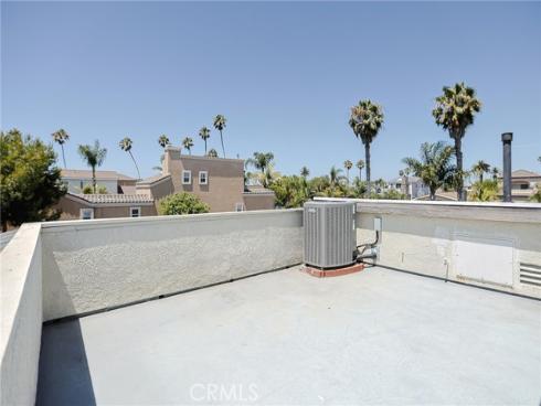 320 7th , Huntington Beach, CA
