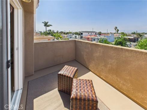 222  Joliet  , Huntington Beach, CA