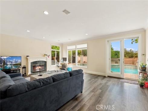 18682 Jockey Circle, Huntington Beach, CA