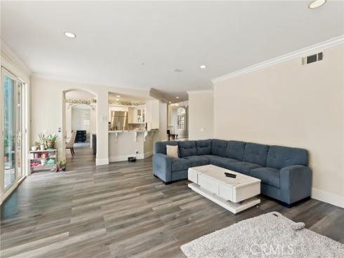 18682 Jockey Circle, Huntington Beach, CA