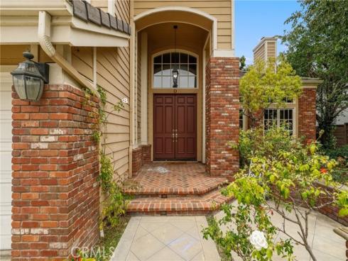 18682 Jockey Circle, Huntington Beach, CA