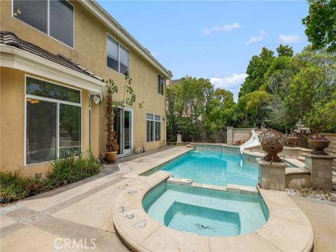 18682 Jockey Circle, Huntington Beach, CA