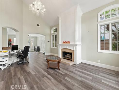 18682 Jockey Circle, Huntington Beach, CA