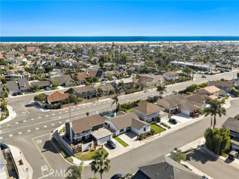 9582 Hightide Drive, Huntington Beach, CA