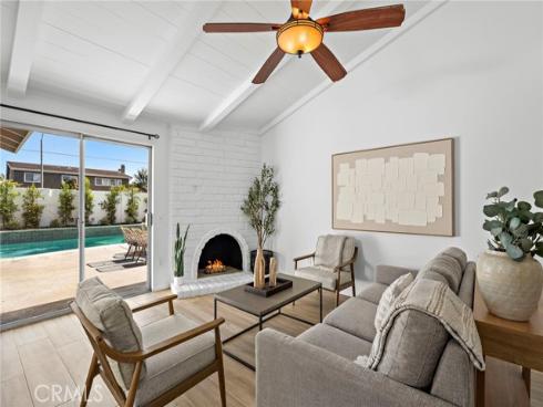 9582 Hightide Drive, Huntington Beach, CA