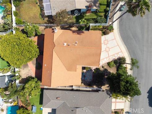 19441 Summer Breeze Lane, Huntington Beach, CA