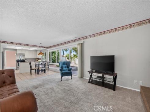 19441 Summer Breeze Lane, Huntington Beach, CA