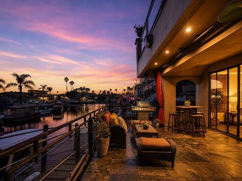 16735 Bayview Drive, Huntington Beach, CA