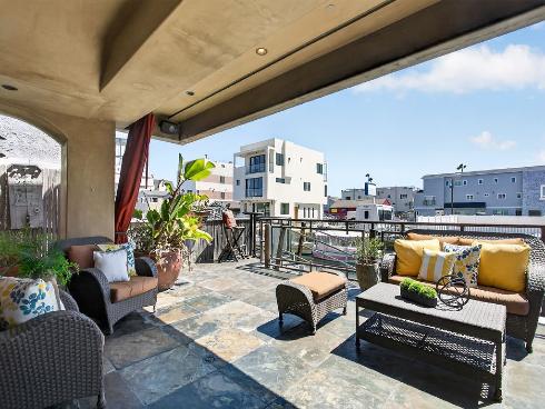 16735 Bayview Drive, Huntington Beach, CA
