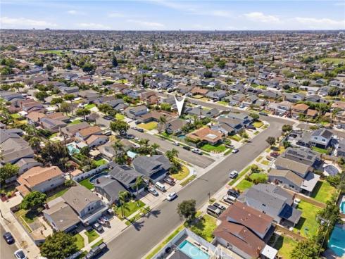 10151  Bismark  , Huntington Beach, CA