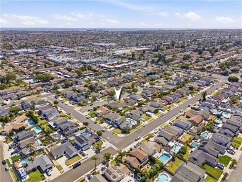 10151  Bismark  , Huntington Beach, CA