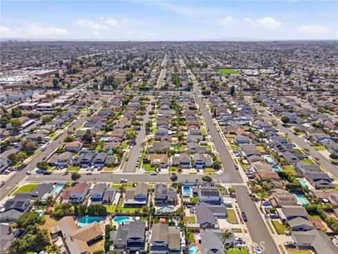 10151  Bismark  , Huntington Beach, CA