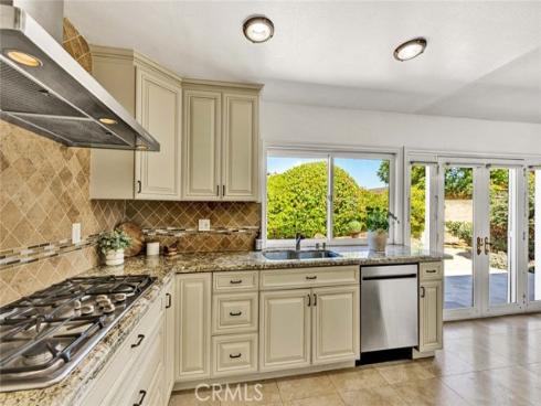 20652  Kelvin  , Huntington Beach, CA