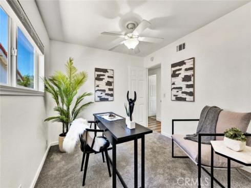 20652  Kelvin  , Huntington Beach, CA