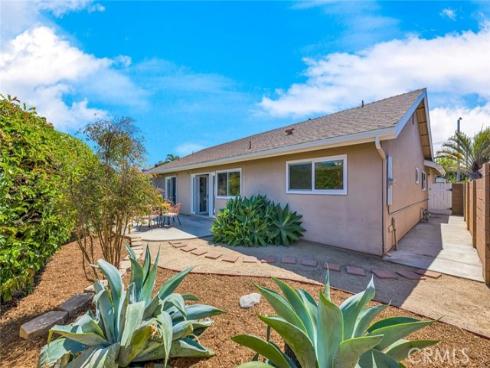 20652  Kelvin  , Huntington Beach, CA