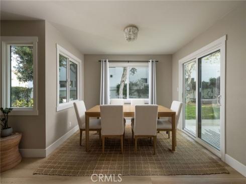 207  21st  , Huntington Beach, CA