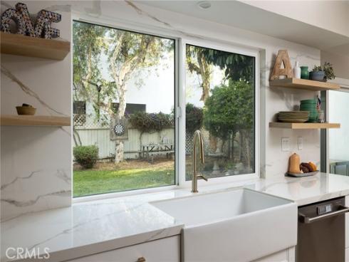 207  21st  , Huntington Beach, CA