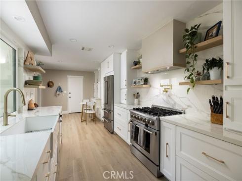207  21st  , Huntington Beach, CA