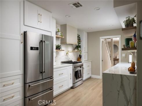 207  21st  , Huntington Beach, CA