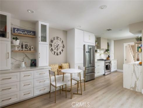 207  21st  , Huntington Beach, CA