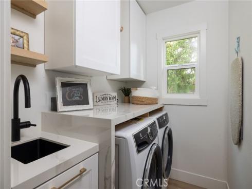 207  21st  , Huntington Beach, CA