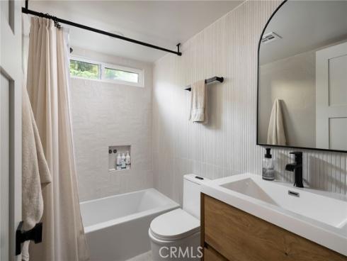 207  21st  , Huntington Beach, CA