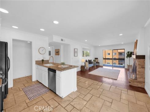 6600 Warner 155 Avenue, Huntington Beach, CA