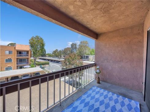 6600 Warner 155 Avenue, Huntington Beach, CA