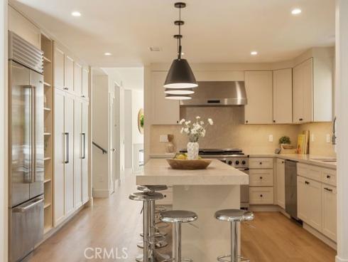 519 10th , Huntington Beach, CA