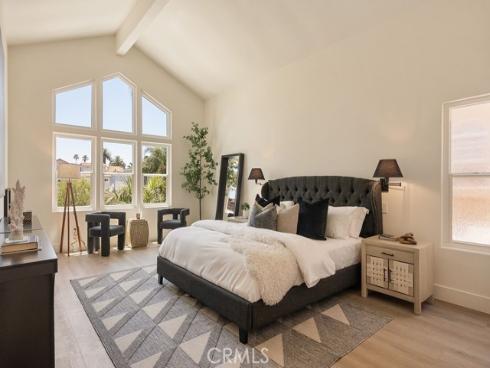 519 10th , Huntington Beach, CA