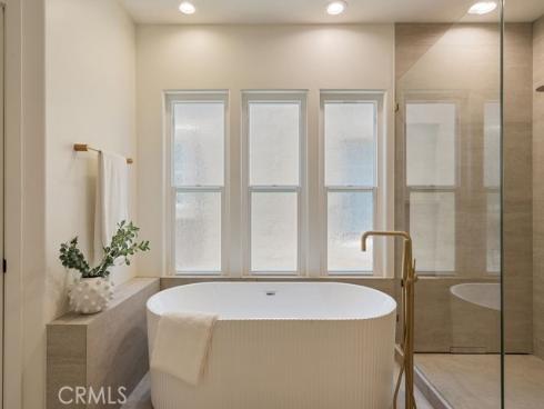 519 10th , Huntington Beach, CA